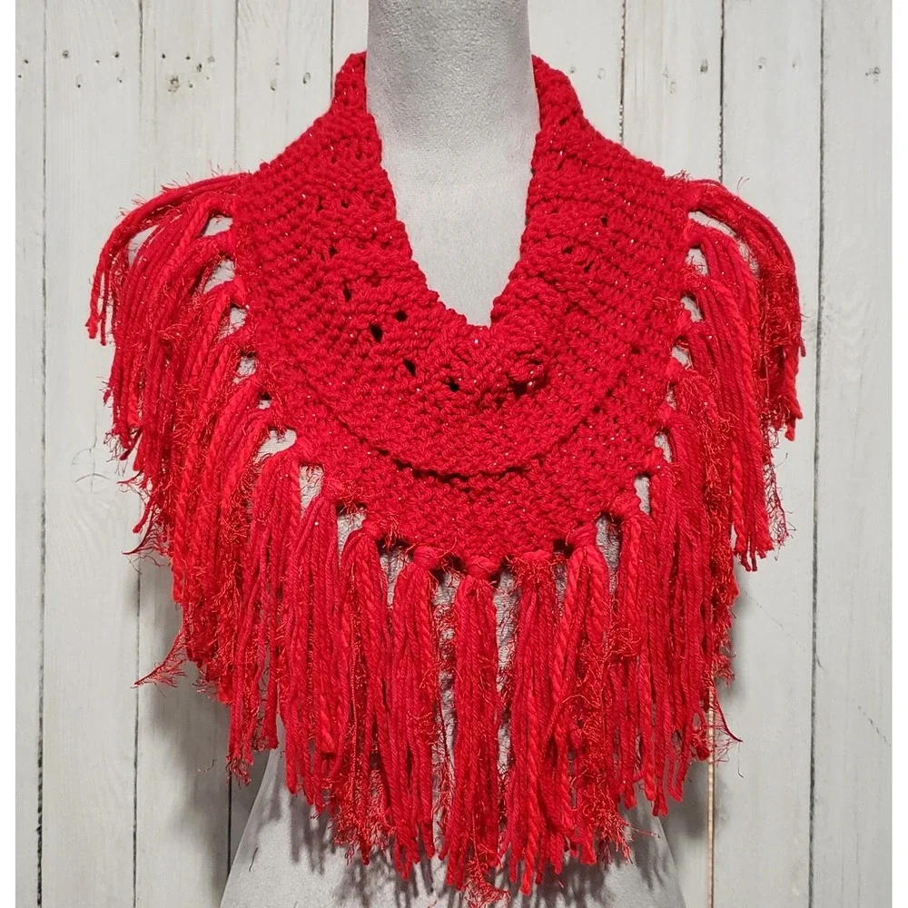 NEW‎ Hand Knitted Red Metallic Boho Cowl Scarf Fringe Shimmer Festive Glam Party